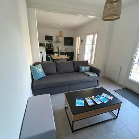 Maison 4 Personnes Avec Jardin, à 200 M De La Hébergement de vacances Fouras