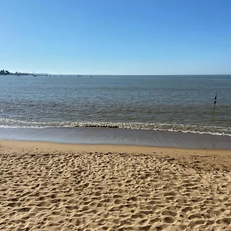 Hébergement de vacances Maison 4 Personnes Avec Jardin, à 200 M De La *