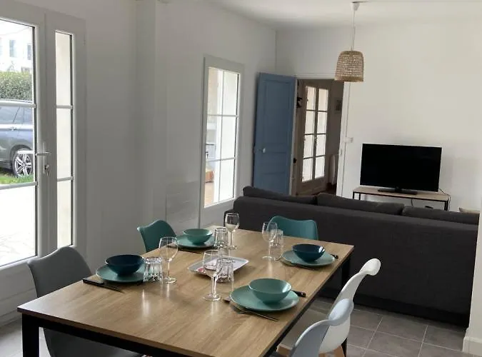 別荘 Maison 4 Personnes Avec Jardin, A 200 M De La