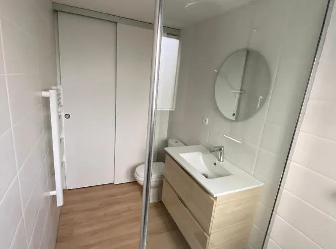 Maison 4 Personnes Avec Jardin, A 200 M De La フラ