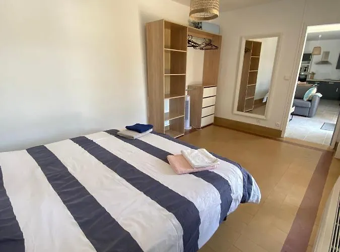 別荘 Maison 4 Personnes Avec Jardin, A 200 M De La *